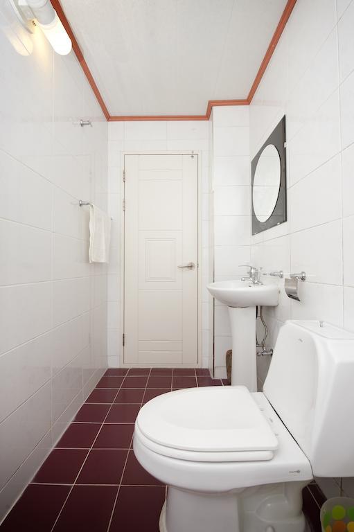 Shinchon Guest House Σεούλ Δωμάτιο φωτογραφία